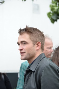 19 Mayo - Rob en el Photocall de Maps to the Stars en el Festival de Cine de Cannes 2014!!!! Fb465a327499315