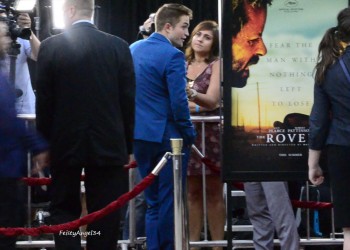 29 Junio - Más de 190 Fan Fotos de Rob de la premiere de "The Rover"!!! B754ff335012350