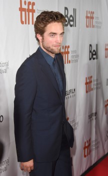 10 Septiembre - Rob en la Premiere de MTTS en TIFF!!! A51b34350340748