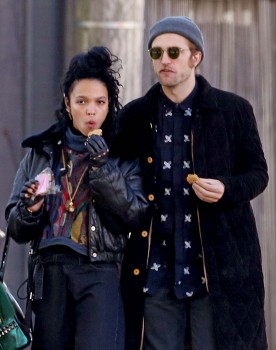 3 Noviembre - Nuevas fotos HQ de Rob y FKA Twigs en Toronto ayer!!! ( 2 Noviembre) * AÑADIDAS + IMÁGENES * D13ec0362056952