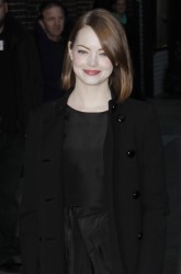 Emma Stone - 'Late Show with David Letterman' in NYC 12/15/1 Be7af9373714778