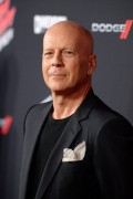 Брюс Уиллис (Bruce Willis) Sin City A Dame to Kill For Premiere, TCL Chinese Theater, 2014 - 70xHQ Ae462f381274421