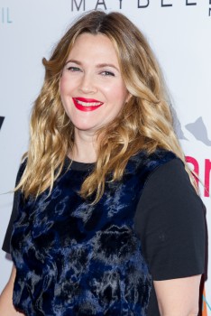 Drew Barrymore - The Daily Front Row's 1st Annual Fashion Aw 8c7372384000043