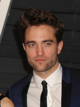 24 Febrero - Más imágenes de Rob y sus amigos en la fiesta de los Oscars de Vanity Fair!!! (22 Febrero) 98deac392578020