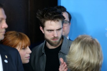 12 Marzo - Nuevas / Antiguas imágenes de Rob en la Berlinale, en HQ y UHQ!!! (Parte 1) 476526395438377