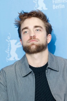 12 Marzo - Nuevas / Antiguas imágenes de Rob en la Berlinale, en HQ y UHQ!!! (Parte 1) 62d4a0395435546