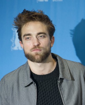 12 Marzo - Nuevas / Antiguas imágenes de Rob en la Berlinale, en HQ y UHQ!!! (Parte 1) C681b6395432415