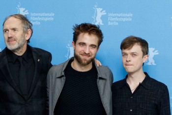 12 Marzo - Nuevas / Antiguas imágenes de Rob en la Berlinale, en HQ y UHQ!!! (Parte 1) Dc9d29395432169