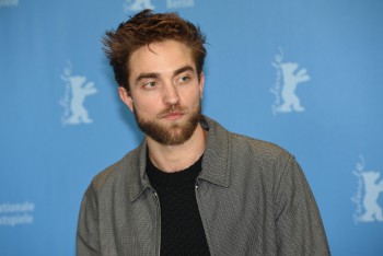 12 Marzo - Nuevas / Antiguas imágenes de Rob en la Berlinale, en HQ y UHQ!!! (Parte 1) 0ac390395446135