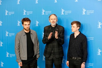 12 Marzo - Nuevas / Antiguas imágenes de Rob en la Berlinale, en HQ y UHQ!!! (Parte 1) 5ec6dc395446561