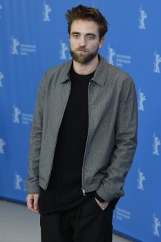 12 Marzo - Nuevas / Antiguas imágenes de Rob en la Berlinale, en HQ y UHQ!!! (Parte 1) Cfeff4395445213