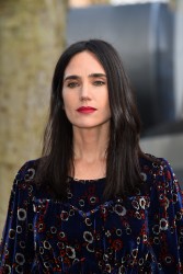 Jennifer Connelly - Louis Vuitton fashion show in Paris 3/11 B60e81396456814