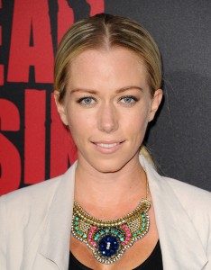 Kendra Wilkinson - 'Dead Rising: Watchtower' Premiere in Cul B551e5396693444