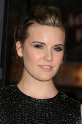 Maggie Grace - 'Non-Stop' premiere in LA 2/24/14 Fd55fa310420987