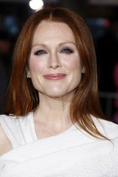 Julianne Moore - 'Non-Stop' premiere in LA 2/24/14  D103e5310448884