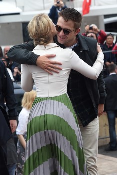 19 Mayo - Rob en el Photocall de Maps to the Stars en el Festival de Cine de Cannes 2014!!!! 86c898327473620