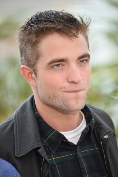 19 Mayo - Rob en el Photocall de Maps to the Stars en el Festival de Cine de Cannes 2014!!!! 03ea29327499459