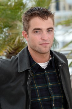 19 Mayo - Rob en el Photocall de Maps to the Stars en el Festival de Cine de Cannes 2014!!!! 34ad0c327499671