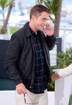 19 Mayo - Rob en el Photocall de Maps to the Stars en el Festival de Cine de Cannes 2014!!!! C72951327498976