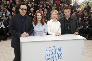 19 Mayo - Rob en el Photocall de Maps to the Stars en el Festival de Cine de Cannes 2014!!!! E8e323327500488