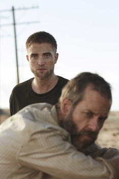 14 Julio - Nuevos Stills de The Rover + Antiguos en HQ + Guy Pearce habla sobre Rob con GQ Australia!!! A6c3b0338804400