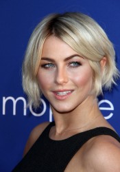 Julianne Hough @ Los Angeles Premiere 'Let's Be Cops' - Augu 0faf87343747102