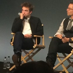 10 Agosto - Más Fotos Fan de Robert en The Rover Q&A 'Meet The Filmmakers' At The Apple Store!!! 348b6c344044408