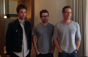 15 Agosto - NUEVAS fotos y entrevista con Robert Pattinson, Guy Pearce y David Michôd sobre The Rover!!! 8f22a4344748960