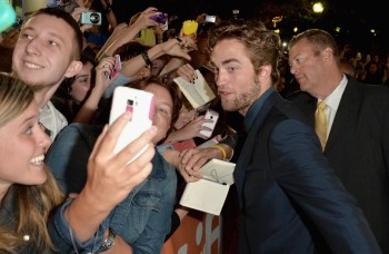 10 Septiembre - Rob en la Premiere de MTTS en TIFF!!! 66516a350344556