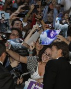 Расселл Кроу (Russell Crowe) Man of Steel (El Hombre de Acero) premiere at the Capitol cinema in Madrid, 17.06.13 (46xHQ) D648ef358749436