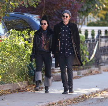 3 Noviembre - Nuevas fotos HQ de Rob y FKA Twigs en Toronto ayer!!! ( 2 Noviembre) * AÑADIDAS + IMÁGENES * 772fca362058914