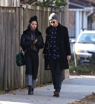 3 Noviembre - Nuevas fotos HQ de Rob y FKA Twigs en Toronto ayer!!! ( 2 Noviembre) * AÑADIDAS + IMÁGENES * 898142362055432