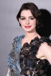 Anne Hathaway - 'Interstellar' premiere in NYC 11/3/14  7db93c362366798