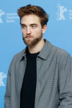 12 Marzo - Nuevas / Antiguas imágenes de Rob en la Berlinale, en HQ y UHQ!!! (Parte 1) 113722395435675