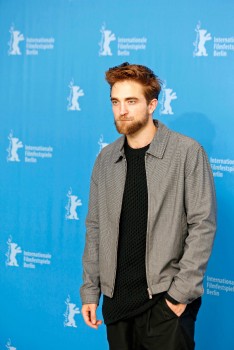 12 Marzo - Nuevas / Antiguas imágenes de Rob en la Berlinale, en HQ y UHQ!!! (Parte 1) 53b09c395434241