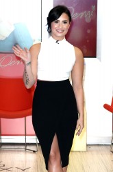 Demi Lovato - 'Good Morning America' in NYC 03/12/2015  8c1dce396916396