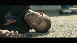 17 Abril - Capturas y Gifs del trailer de "THE ROVER"!!! 74bbcb321331452