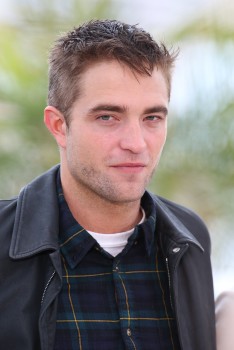 19 Mayo - Rob en el Photocall de Maps to the Stars en el Festival de Cine de Cannes 2014!!!! 2e1a6e327489756