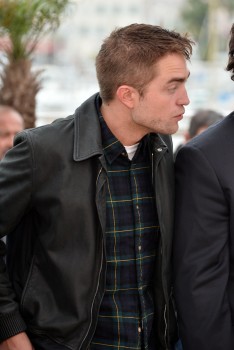 19 Mayo - Rob en el Photocall de Maps to the Stars en el Festival de Cine de Cannes 2014!!!! 86a7b7327499760