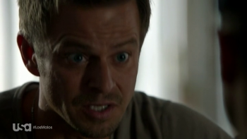 Carmine Giovinazzo - Graceland  Edbb1e342267705