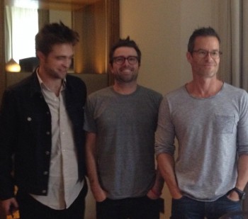 10 Agosto - NUEVAS Fotos de Rob, Guy y David en Press Junket The Rover UK!!! (7 Agosto) 2c8dc2343592406