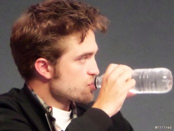 10 Agosto - Más Fotos Fan de Robert en The Rover Q&A 'Meet The Filmmakers' At The Apple Store!!! B8dff5344048037