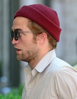 29 Agosto - Nuevas fotos de Rob y sus amigos en NYC!!! (27 Agosto) 5a094d347731501