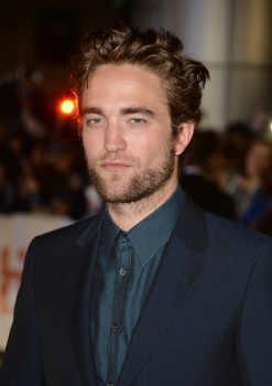 10 Septiembre - Rob en la Premiere de MTTS en TIFF!!! 283e46350342903