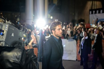 10 Septiembre - Rob en la Premiere de MTTS en TIFF!!! 392acf350344596