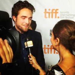 10 Septiembre - Rob en la Premiere de MTTS en TIFF!!! 976e74350341679