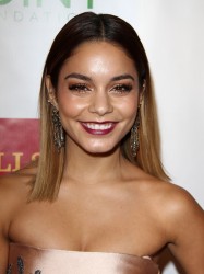  Vanessa Hudgens - Point Foundation's Voices On Point Gala i Ef771a351209196