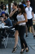  Kelly Brook - Shopping and Dining in Los Angeles - 11/08/20 1e192f363199541