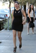  Kelly Brook - Shopping and Dining in Los Angeles - 11/08/20 F0e735363199470