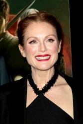 Julianne Moore - 'Seventh Son' special screening in NYC 1/30 823982386407626